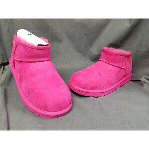 UGG Australia Classic Ultra Mini Boots Pull-On Pink Girls Size 5 NEW w/DEFECT !